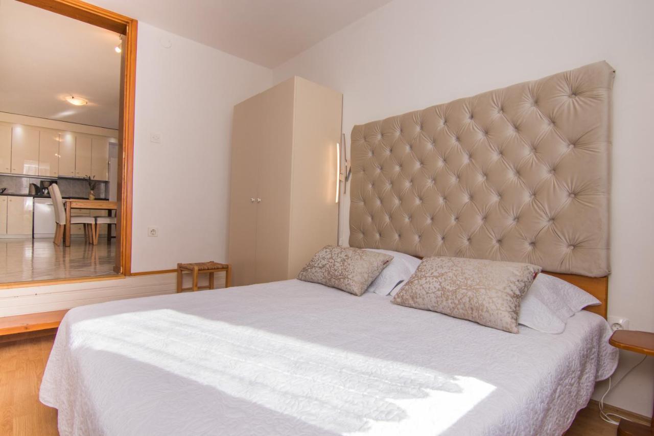 Apartmani Villa Kalinic Njivice Exteriör bild