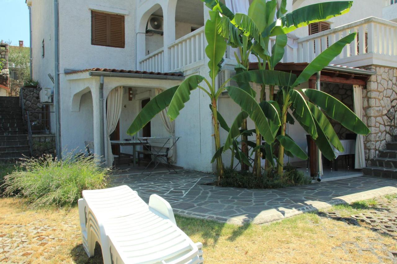 Apartmani Villa Kalinic Njivice Exteriör bild
