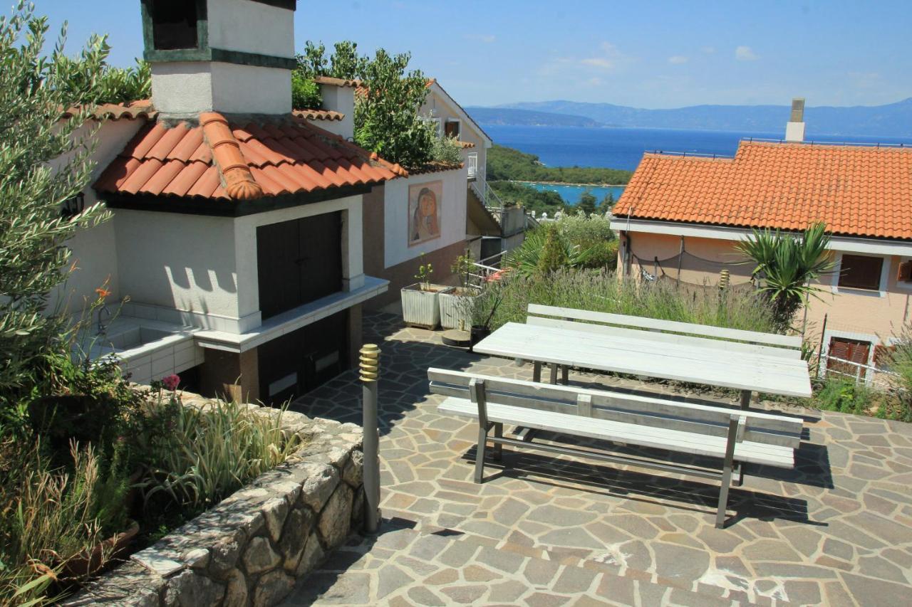 Apartmani Villa Kalinic Njivice Exteriör bild