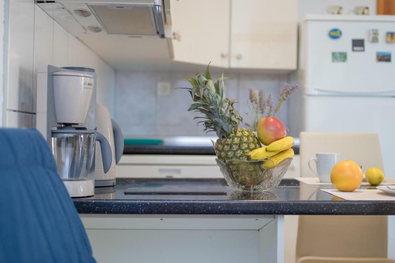 Apartmani Villa Kalinic Njivice Exteriör bild